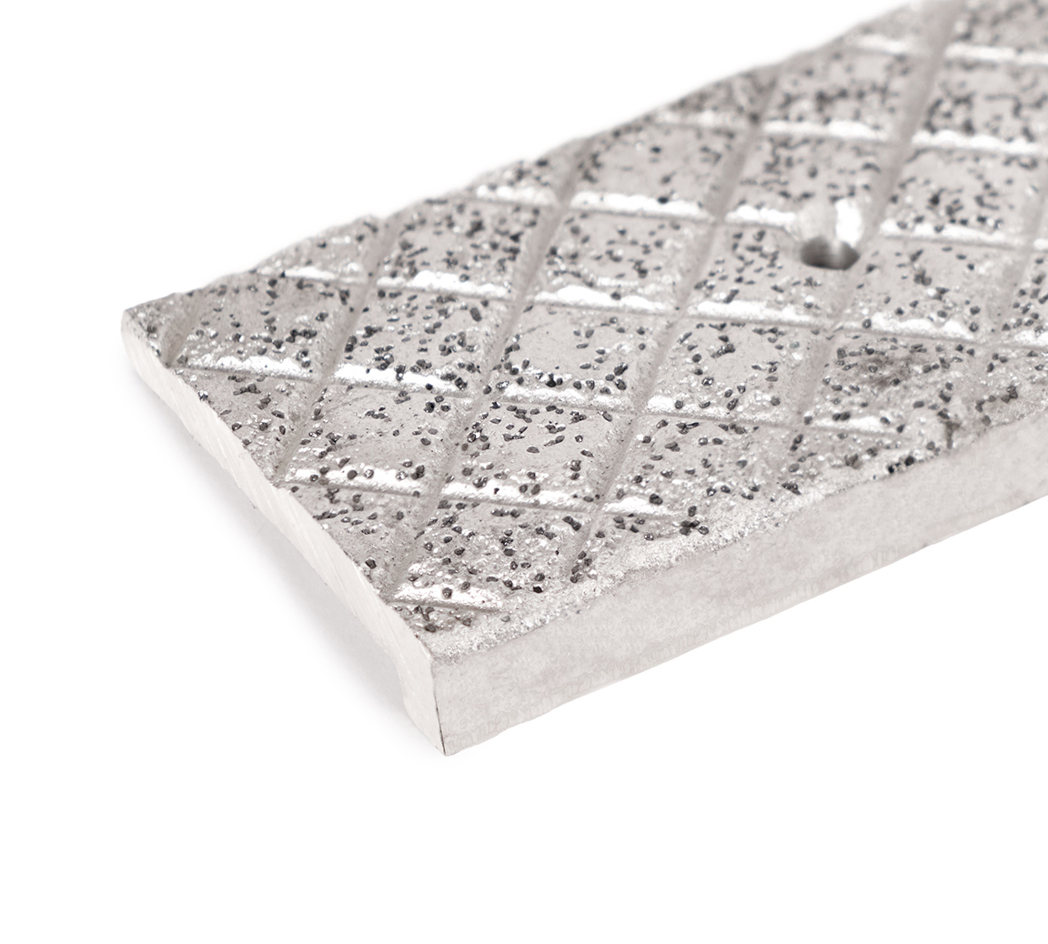 BOLD STEP® Aluminum Nosings & Anchors for Wet Concrete